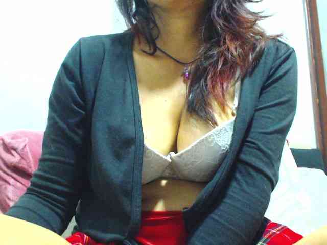 KATYY-HOTTT webcam