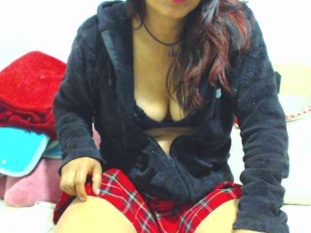 KATYY-HOTTT webcam