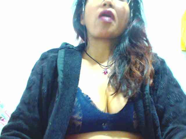 KATYY-HOTTT webcam