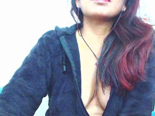 KATYY-HOTTT webcam