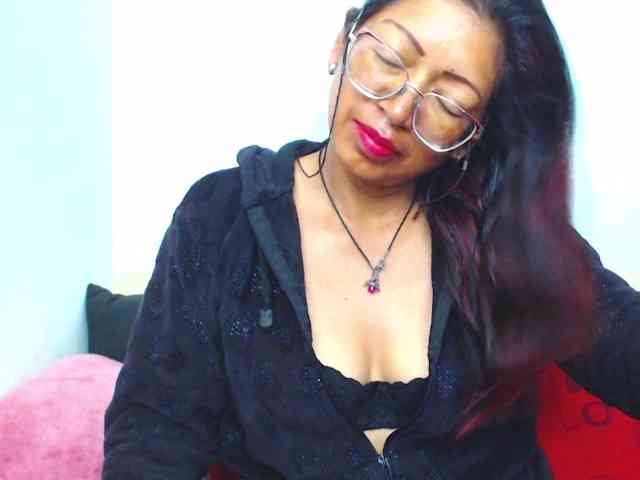 KATYY-HOTTT webcam