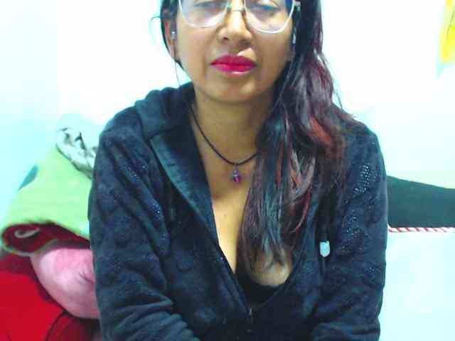 KATYY-HOTTT webcam