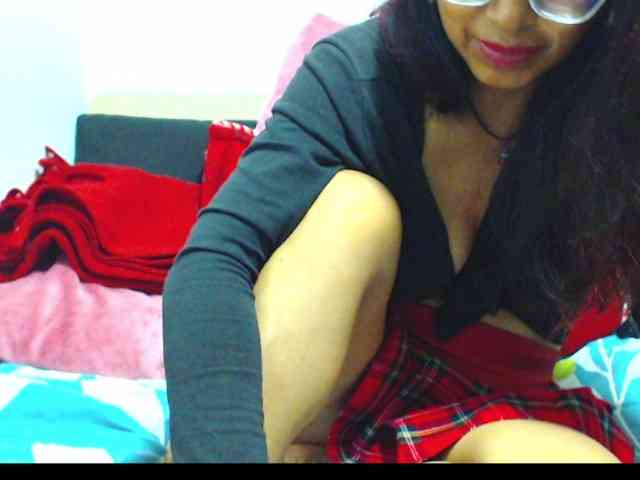 KATYY-HOTTT webcam