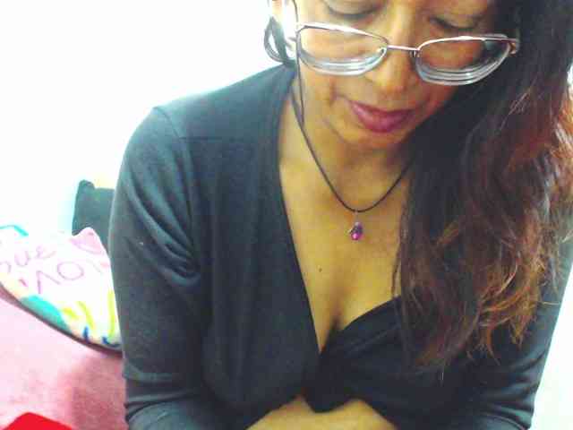 KATYY-HOTTT webcam