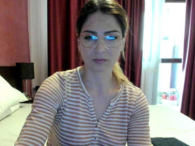 AngelNicolle's BongaCams show and profile