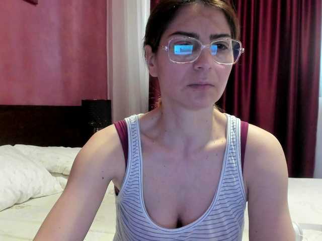 AngelNicolle's BongaCams show and profile