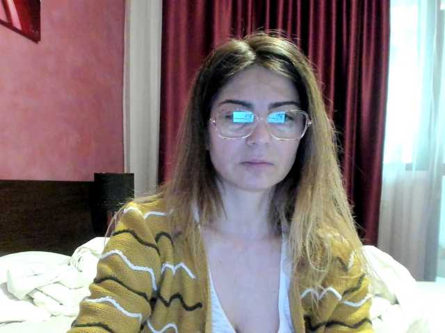 AngelNicolle's BongaCams show and profile