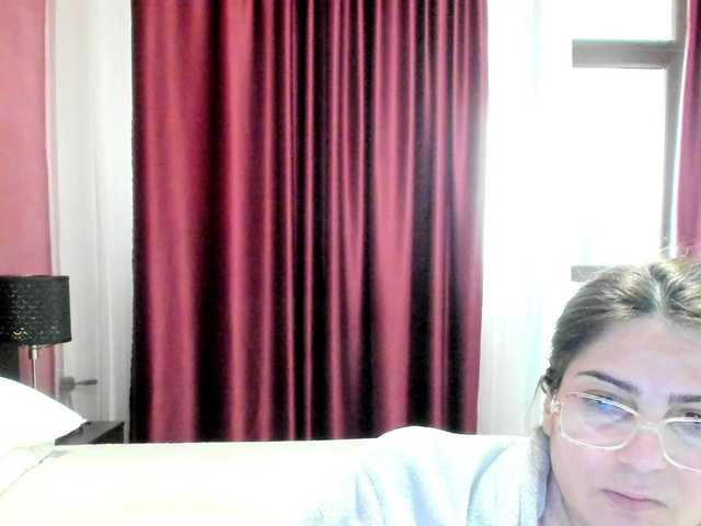 AngelNicolle's BongaCams show and profile