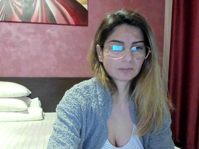 AngelNicolle's BongaCams show and profile