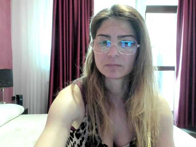 AngelNicolle's BongaCams show and profile