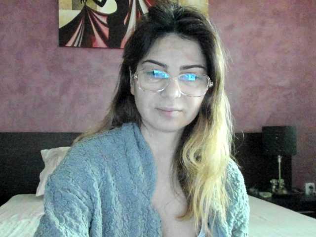 AngelNicolle's BongaCams show and profile