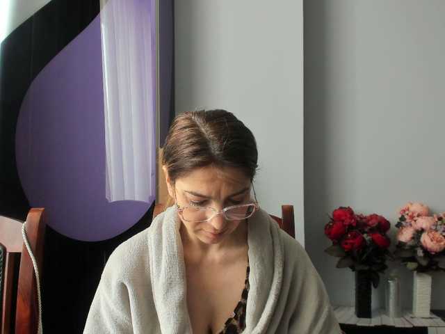 AngelNicolle's BongaCams show and profile