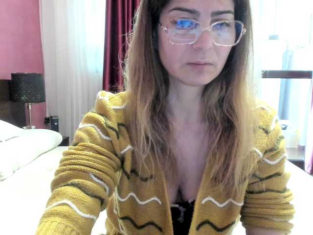 AngelNicolle's BongaCams show and profile