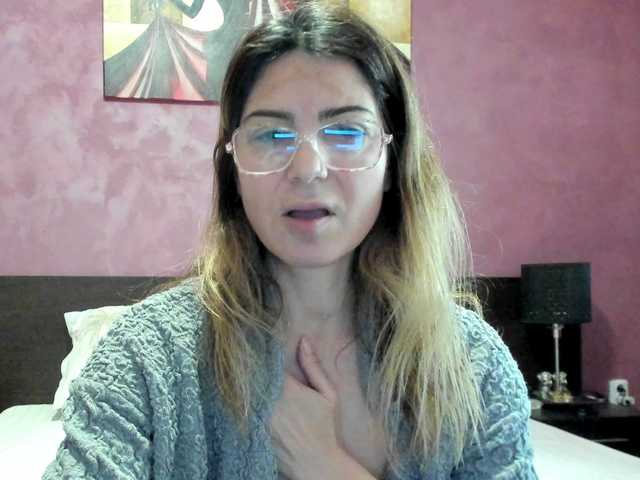 AngelNicolle —  show boobs=300tok, all naked=500tok,Thanks alot my lovers.