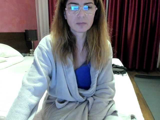 BongaCams AngelNicolle is Freechat AngelNicolle — show boobs=300tok, all naked=500tok,Thanks alot my lovers.