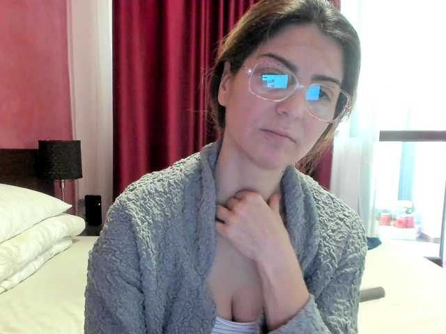 AngelNicolle's BongaCams show and profile