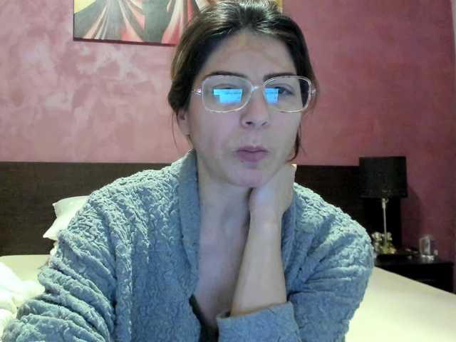 AngelNicolle's BongaCams show and profile