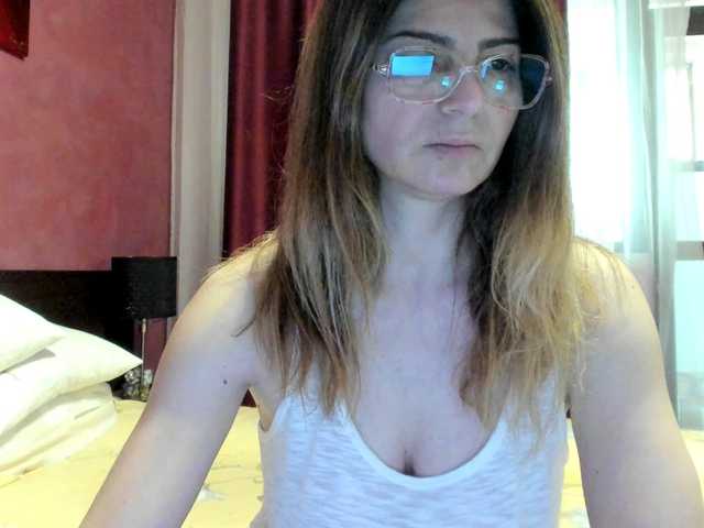 AngelNicolle's BongaCams show and profile