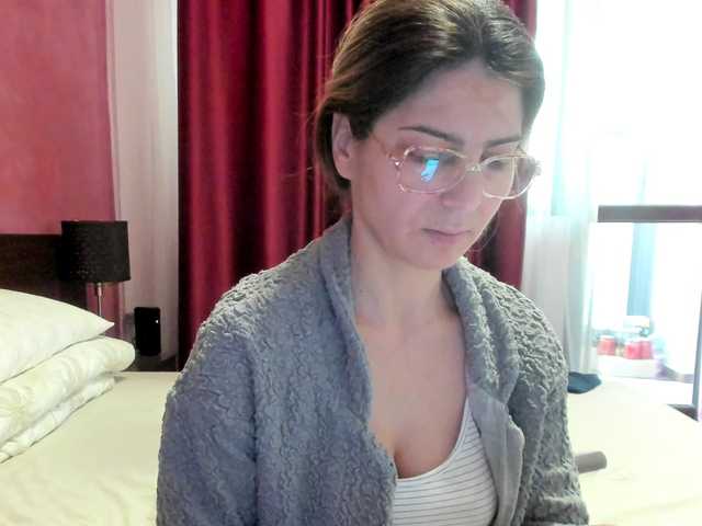 AngelNicolle's BongaCams show and profile