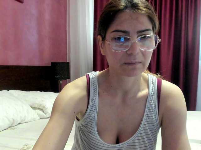 AngelNicolle's BongaCams show and profile
