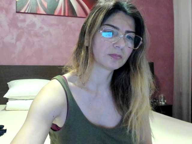 AngelNicolle's BongaCams show and profile