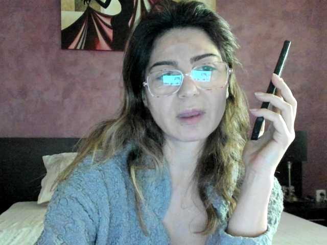 AngelNicolle —  show boobs=300tok, all naked=500tok,Thanks alot my lovers.