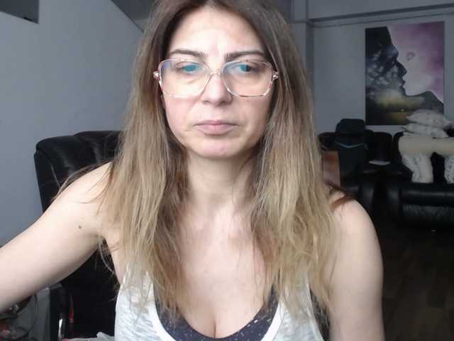 AngelNicolle's BongaCams show and profile