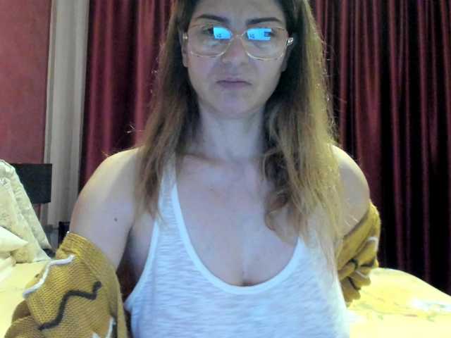 AngelNicolle's BongaCams show and profile