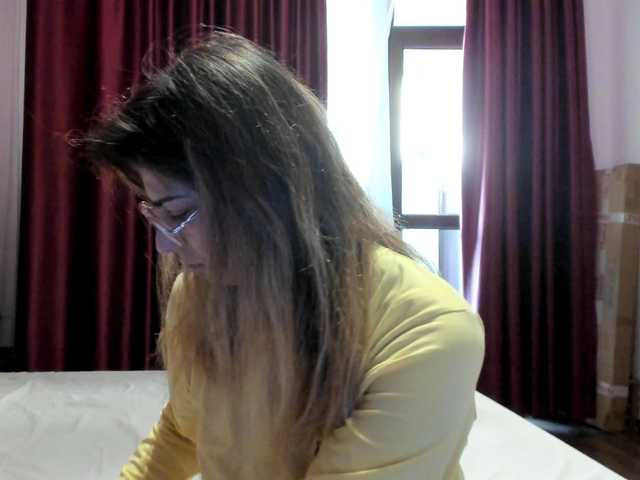 AngelNicolle's BongaCams show and profile