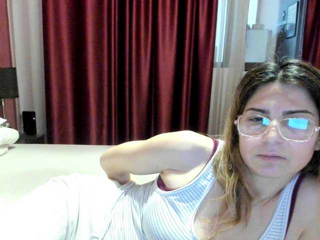 AngelNicolle's BongaCams show and profile