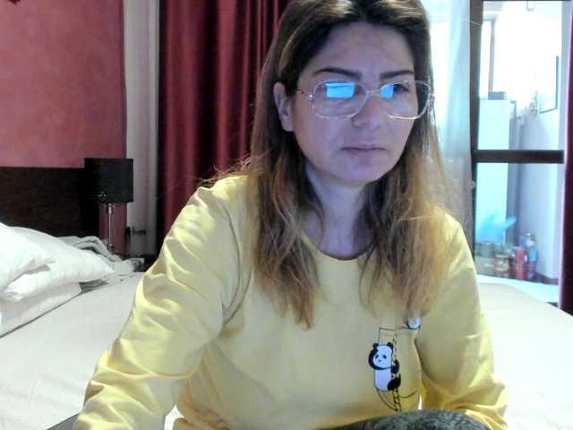 AngelNicolle's BongaCams show and profile