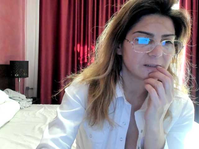 AngelNicolle's BongaCams show and profile