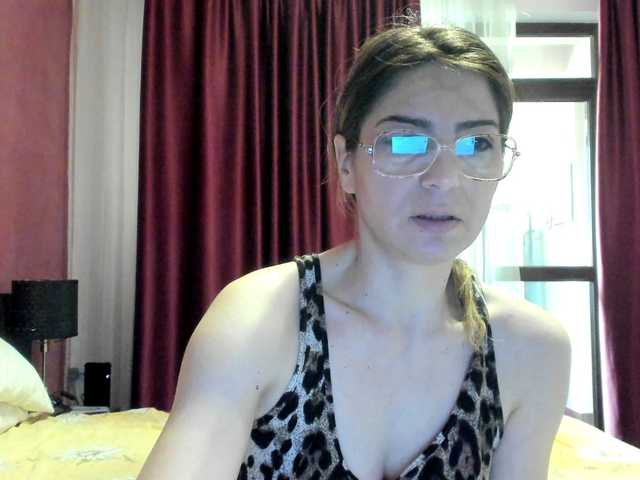 AngelNicolle's BongaCams show and profile
