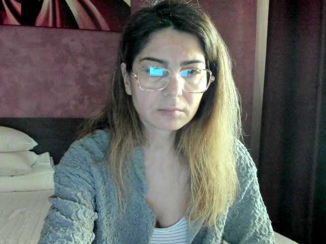 AngelNicolle —  show boobs=300tok, all naked=500tok,Thanks alot my lovers.