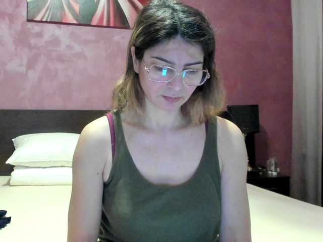 AngelNicolle's BongaCams show and profile