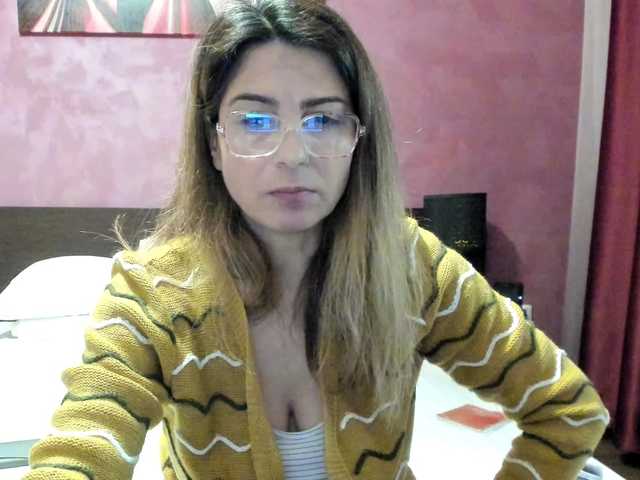 BongaCams AngelNicolle is Freechat AngelNicolle — show boobs=300tok, all naked=500tok,Thanks alot my lovers.