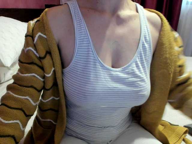 AngelNicolle's BongaCams show and profile