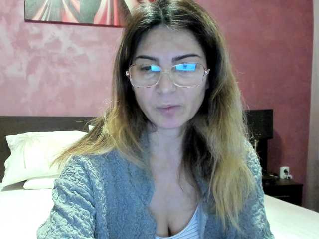 AngelNicolle's BongaCams show and profile
