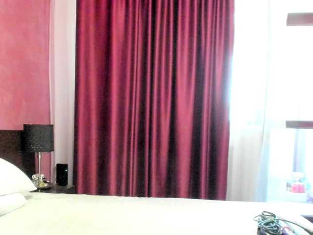 AngelNicolle's BongaCams show and profile