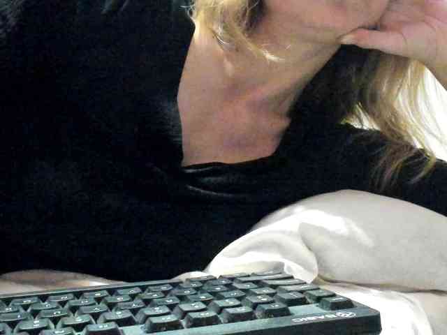 AngelNicolle AngelNicolle