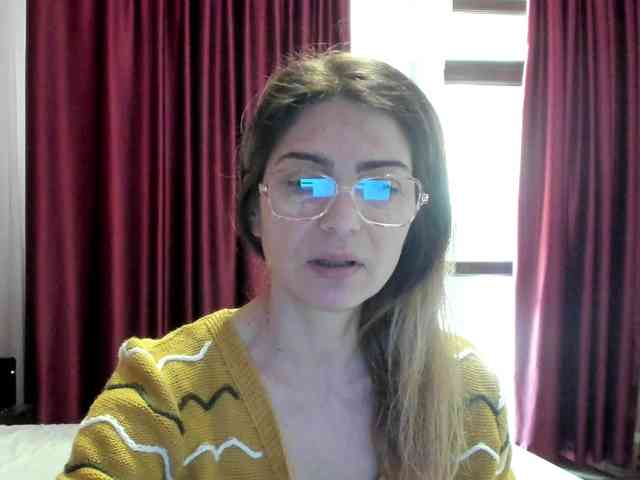 AngelNicolle AngelNicolle