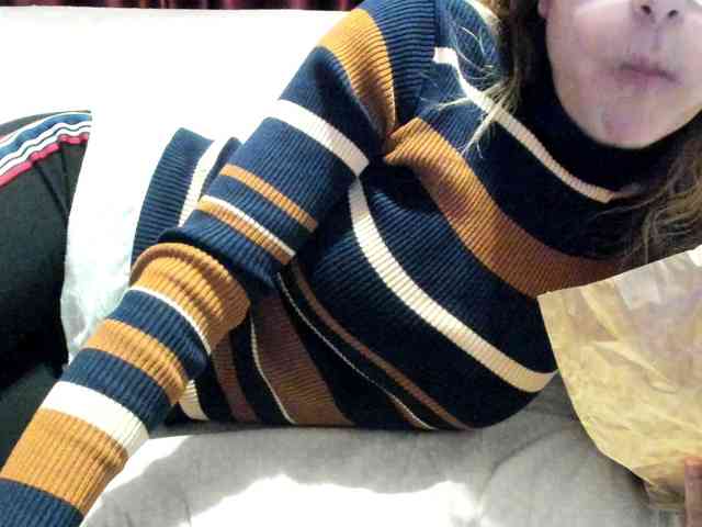 AngelNicolle AngelNicolle