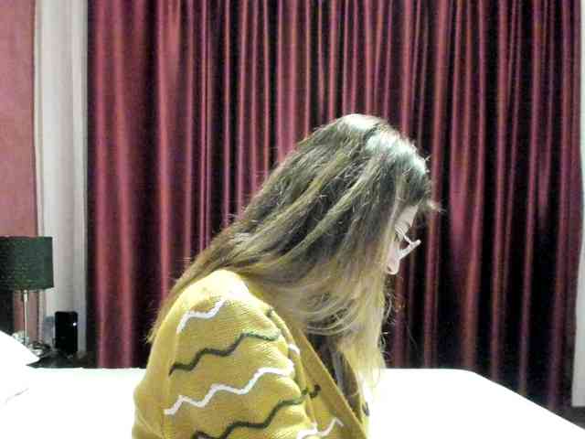 AngelNicolle AngelNicolle