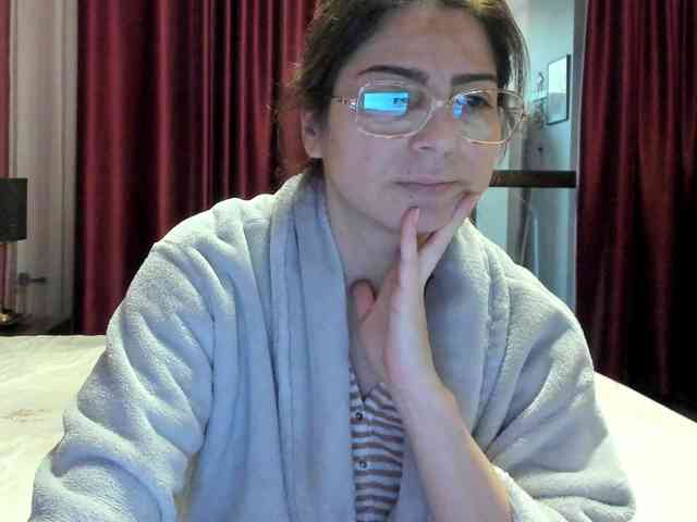 AngelNicolle AngelNicolle