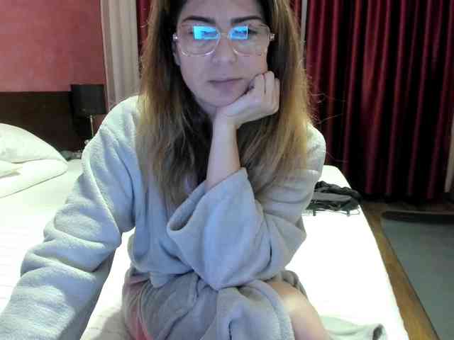 AngelNicolle AngelNicolle