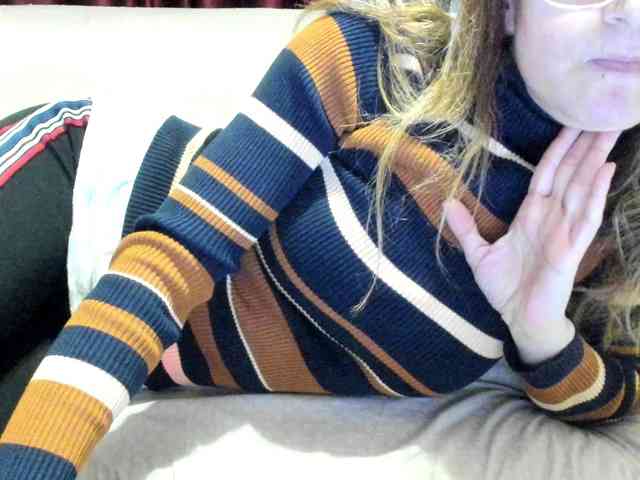 AngelNicolle AngelNicolle