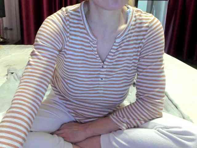 AngelNicolle AngelNicolle