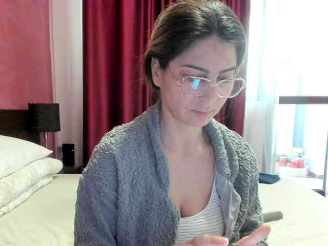 AngelNicolle AngelNicolle