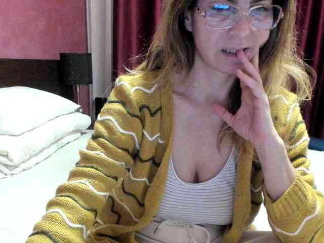 AngelNicolle AngelNicolle