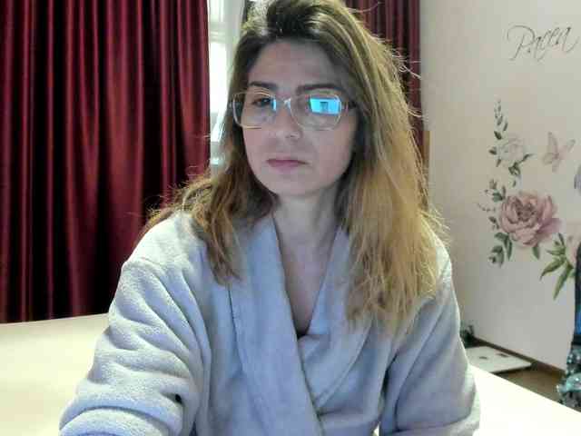 AngelNicolle AngelNicolle